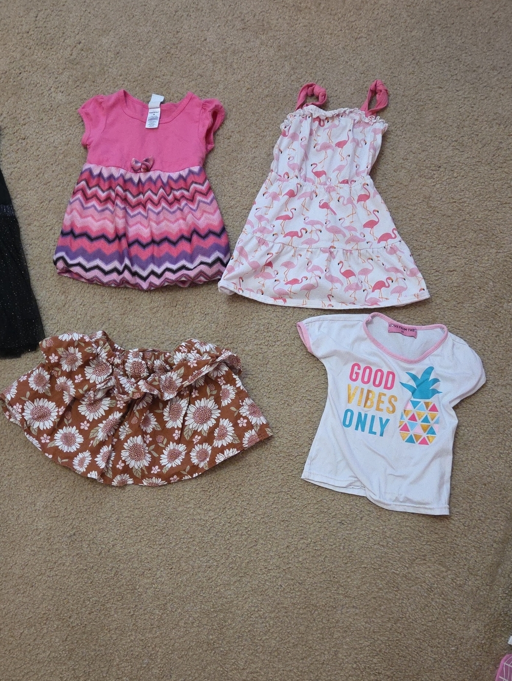 3T Lot Of Dresses And Swimming Suit